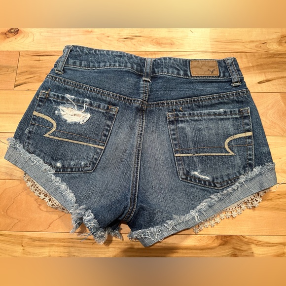 American Eagle Hi-Rise Festival Shorts - Picture 2 of 4